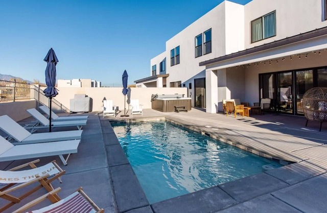New Home | Private Pool, Hot Tub & Desert Views