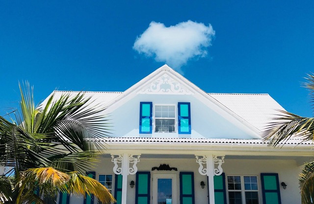 NEW LISTING! "One Love": Extraordinary Beachfront Villa and Cottage.