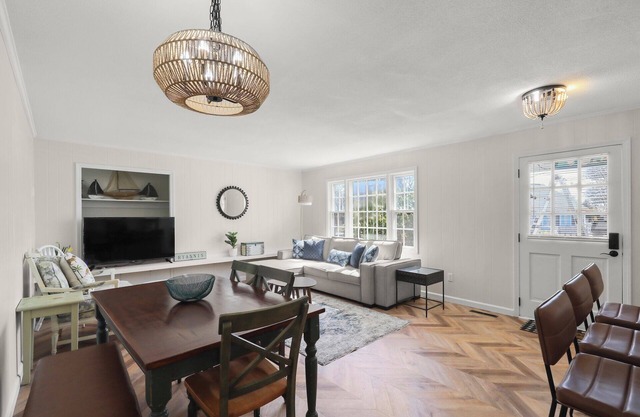 [New Listing] Walk To Beach, Main St, Harbor. Beautifully Renovated - Captain Gosnold Village