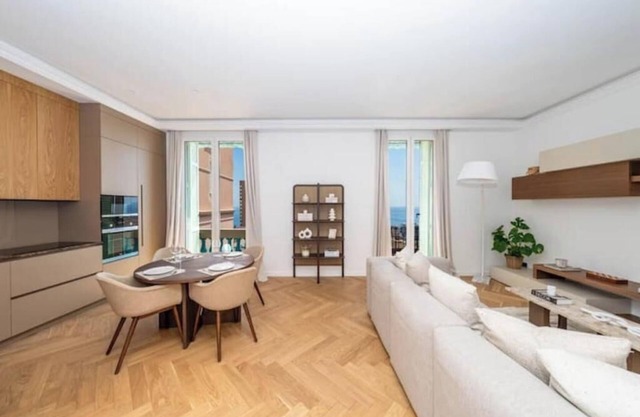 New Luxury 3-Rooms with Sea View