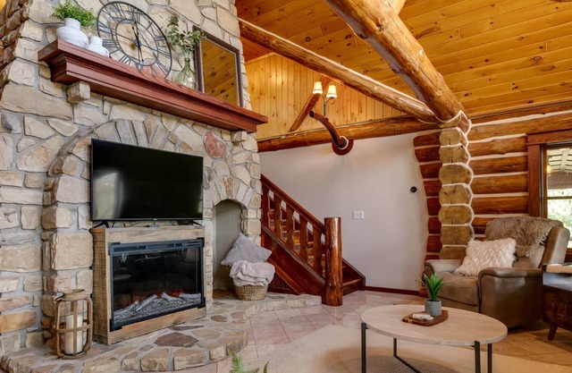 NEW! Meadow Ridge, Premier Retreat with Lake View!