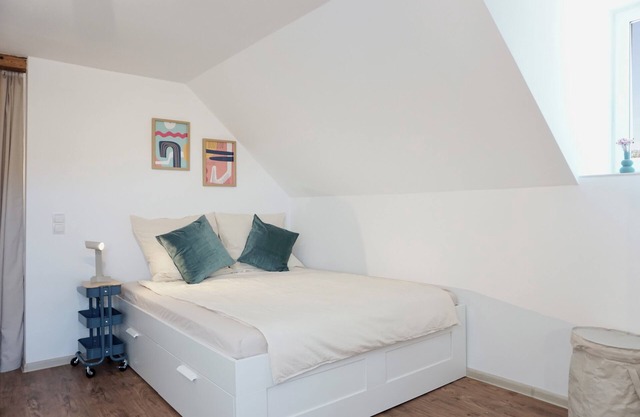 NEW| Modern apt | old building I near the Rhine| fortress view | SmartTV