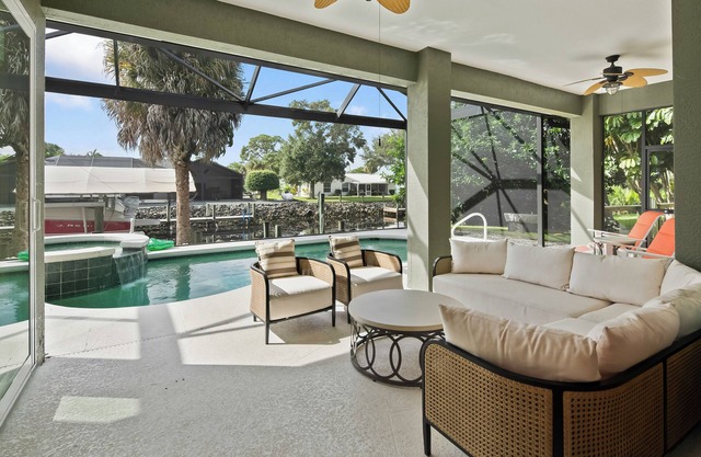 NEW Naples remodeled designer home with Gulf Access and neighborhood clubhouse