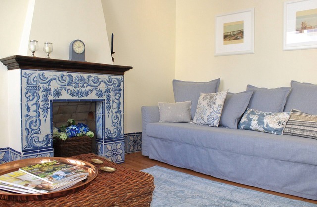 New ! Príncipe Real's, Lisbon BEST LOCATION- 18th Century Charming Appartment