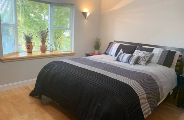 New Remodel 2 Bedroom Ground Unit, Great Location