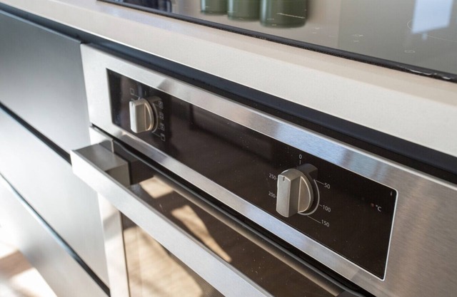 New State Of The Art Sunny Warm free Park