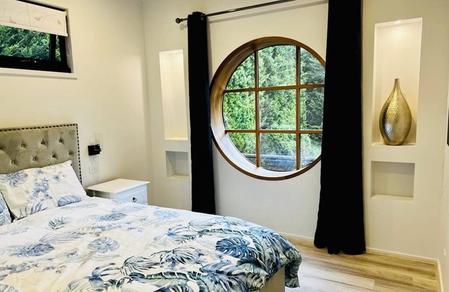 *NEW* STUNNING Peninsula 'Poplar Cottage' close to beaches/wineries