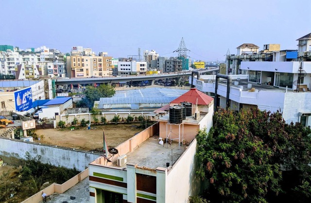 New Top Floor 2 BHK Furnished apartment - 25 mins from Airport