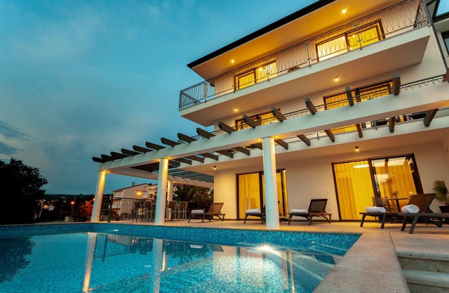 New villa with pool, sea view, beach - TRAVELER Reiseburo Krk - ID 2191