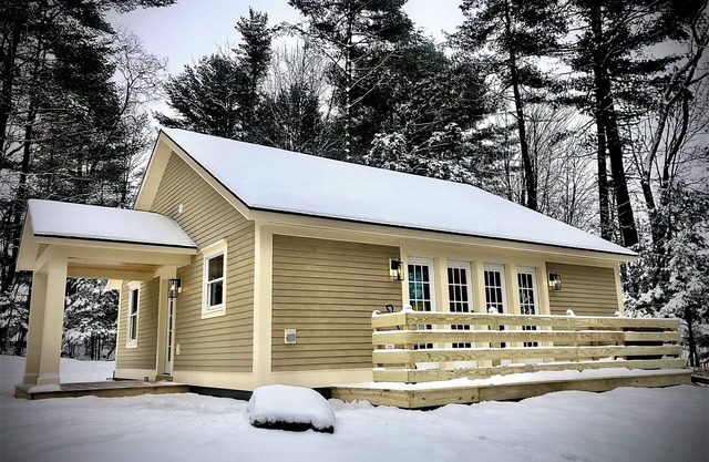 ✪New✪A modern farmhouse cottage near Stowe, VT!