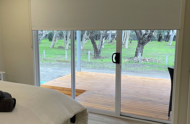 Newland View - Relax, unwind and enjoy - close to Encounter lakes and Beach.