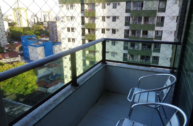 Newly Decorated, Charming Neighborhood With Restaurants And Bars