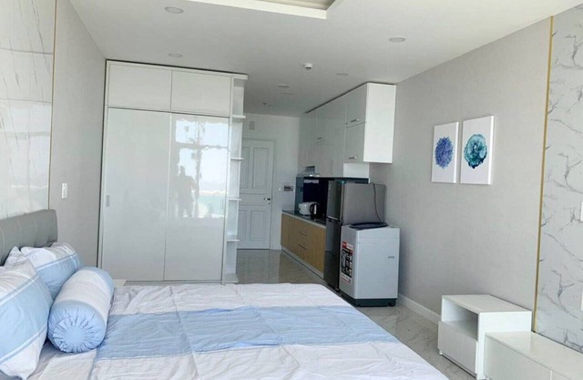 Newly fully furnished studio apartment 2