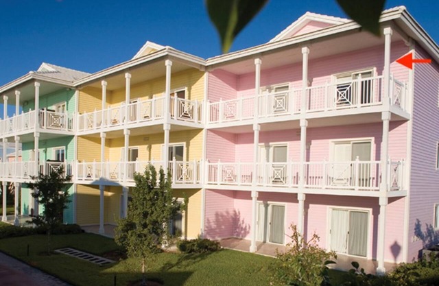 Newly Remodeled Panoramic Ocean View 2 Bedroom Condo