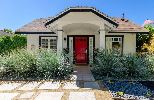 Newly renovated 1920's 2 bedroom house