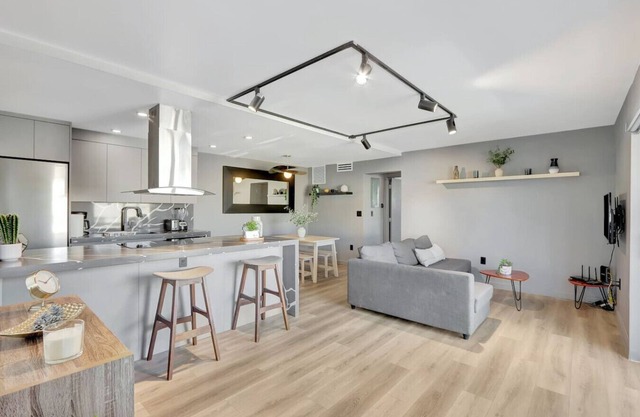 Newly Renovated 1BR Condo Near South Beach