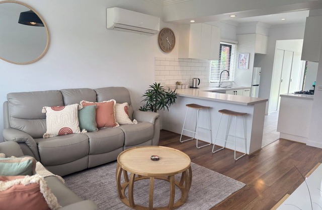 Newly renovated, family & pet friendly two bedroom property in Geelong.
