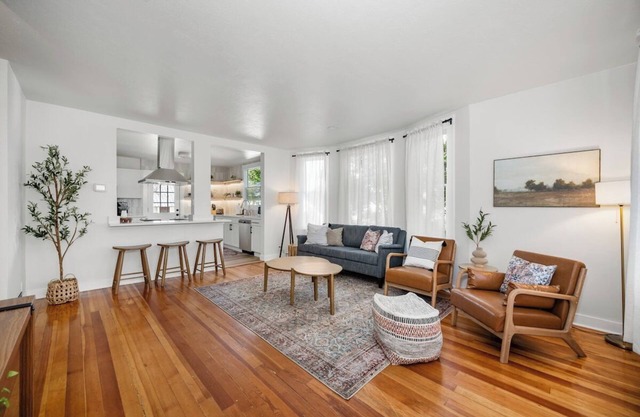 Newly Renovated Villa in Central Spokane