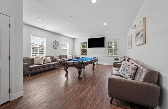 Newly Updated Now Ready For 2025 Reservations! LargePrivatePool/Theater/Game