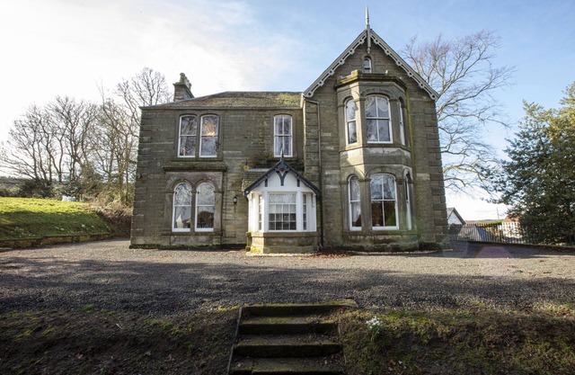 Newton Manor House - Luxury Retreat Sleeps 13