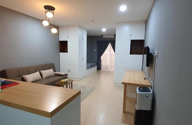 NICE and COZY studio apartment with gym and pool.