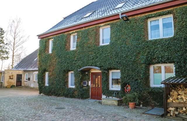 Nice apartment in Marlow OT Gresenhorst