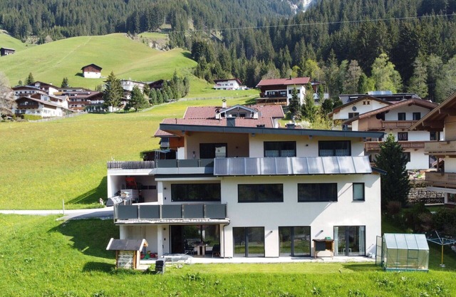 Nice apartment for 4 people with WIFI, TV and terrace