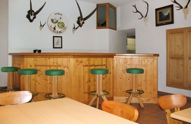 Nice apartment for 28 people with WIFI, TV and patio