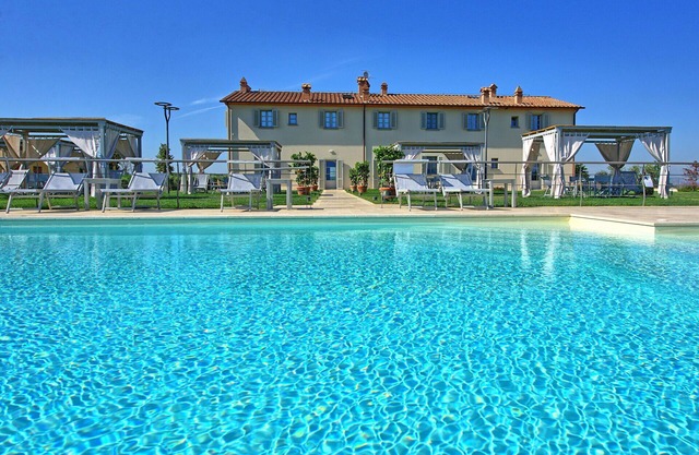 Nice apartment for 3 people with WIFI, A/C, pool, TV and panoramic view