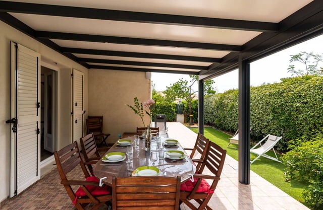 Nice apartment for 6 people with WIFI, pool, TV and terrace