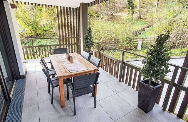 Nice apartment for 5 people with WIFI, TV and balcony