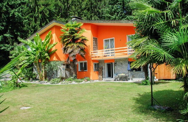 Nice apartment for 4 people with WIFI, pool, TV, patio, pets allowed and panoramic view