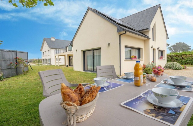 Nice apartment for 4 people with WIFI, TV and patio