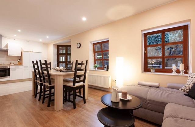 Nice apartment in Bergisch with good access