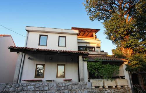 Nice Apartment In Jakov Polje With Wifi