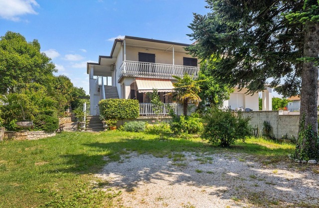 Nice apartment in Lovrecica with WiFi