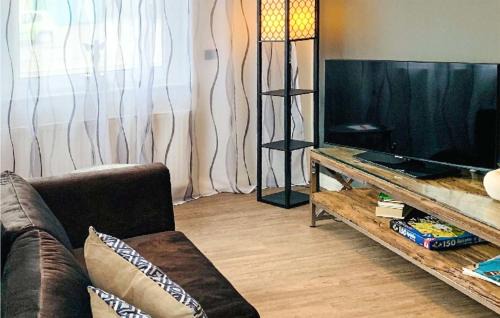 Nice Apartment In Mettmann With Wifi