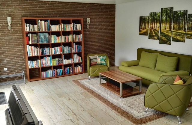 Nice bright 2 room apartment in nature