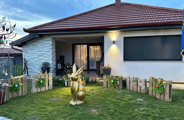 Nice home in Bizovac with sauna