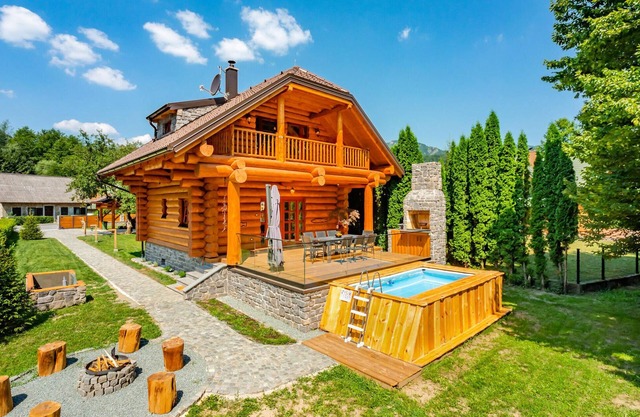 Nice home in Brod Na Kupi with sauna