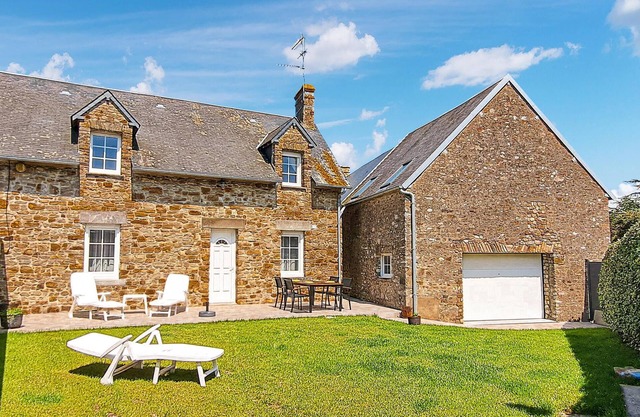 Nice home in Créances with WiFi