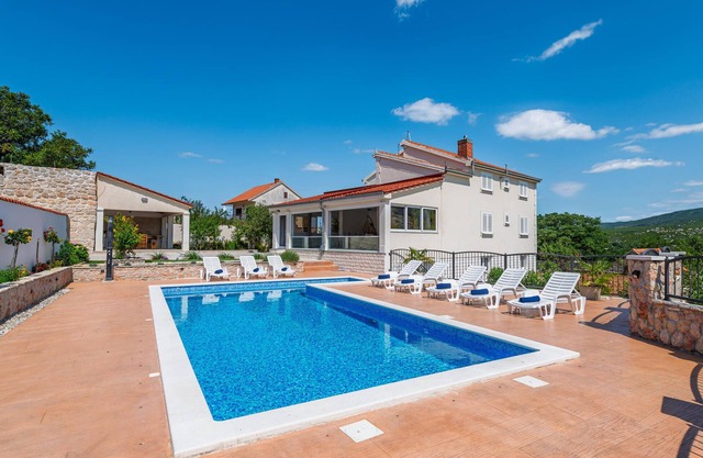 Nice home in Cvrljevo