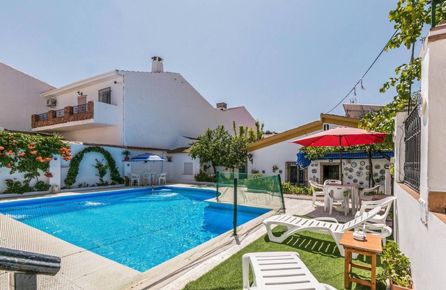 Nice home in Fuente Tojar with WiFi