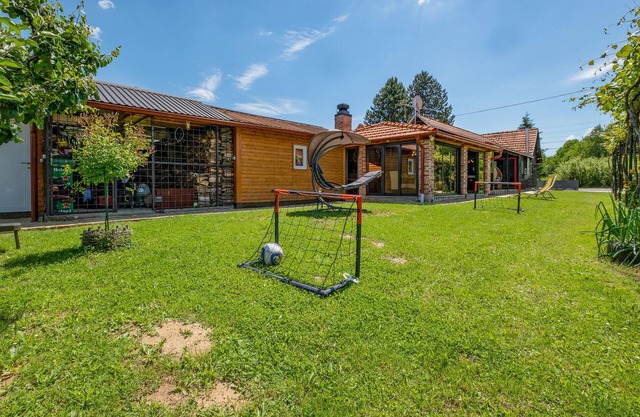 Nice home in Brezane Lekenicke