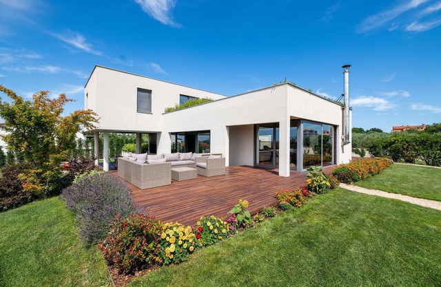 Nice home in Savudrija