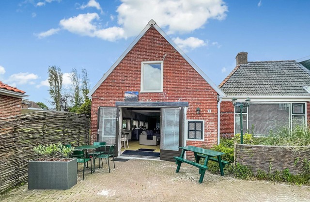 Nice home in Wierum with kitchen