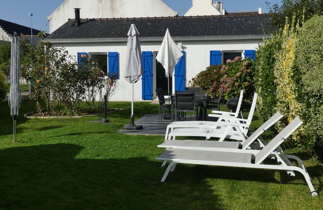 Nice house in quiet street close to beaches and shops