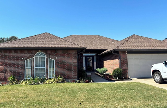 Nice, Spacious 3 Bed 2bath house on Megan Dr Oklahoma City