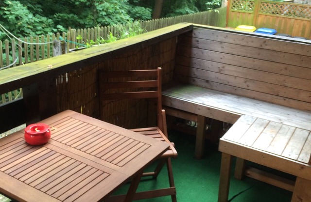 Nice sunny apartment for 4, near center free WiFi, parking