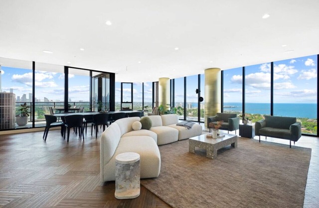 Nine Elm luxurious penthouse Panoramic city Views